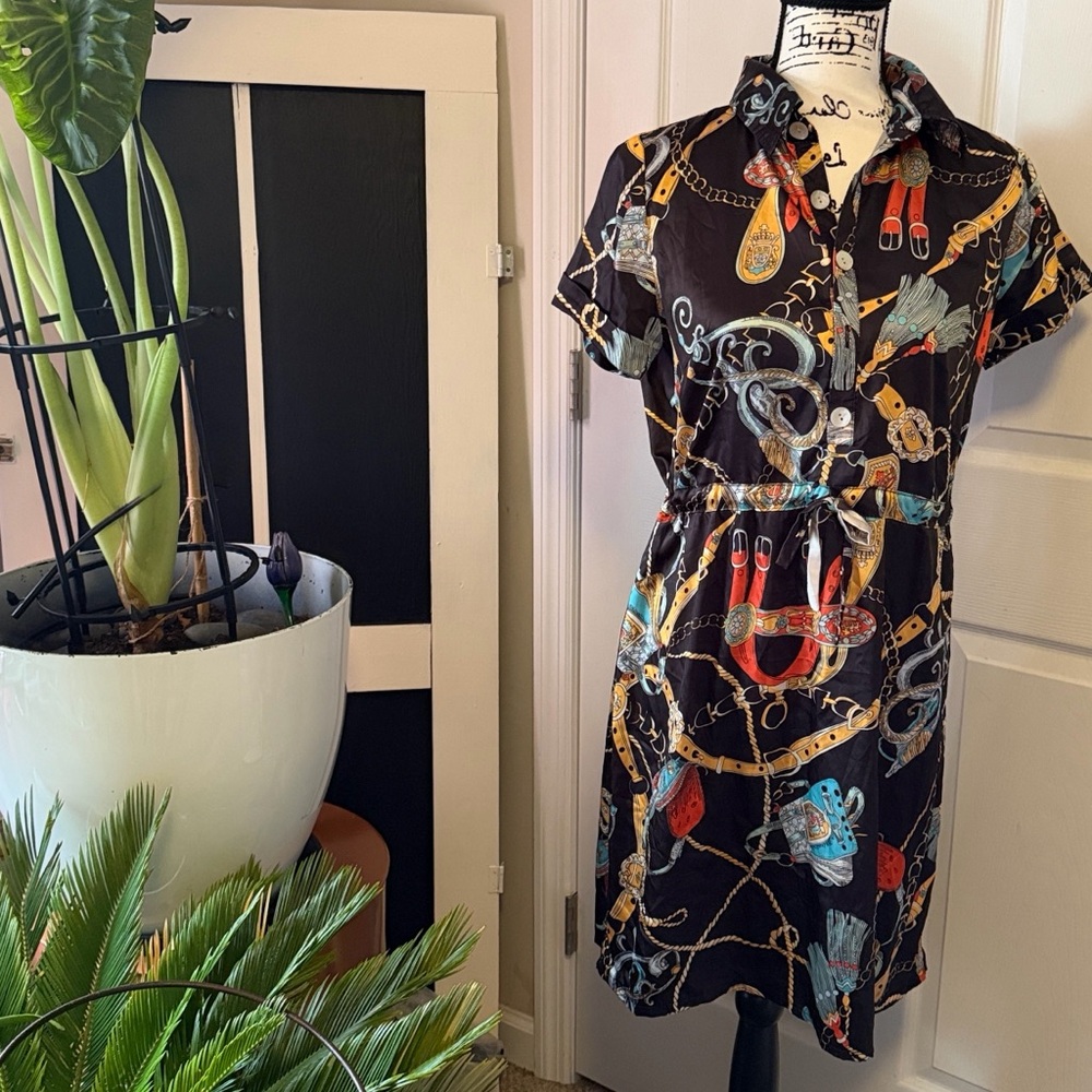 Women's Black Printed Shirt Dress with Multi-Color Chain Equestrian Print EUC